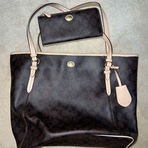 Coach brown leather 15x11.5x4